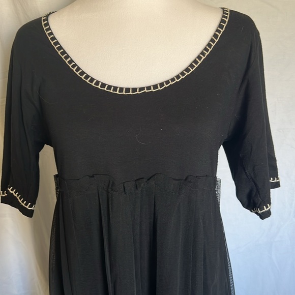 Basil & Maude black dress size medium polyester bodice embroidered skirt - Picture 3 of 7